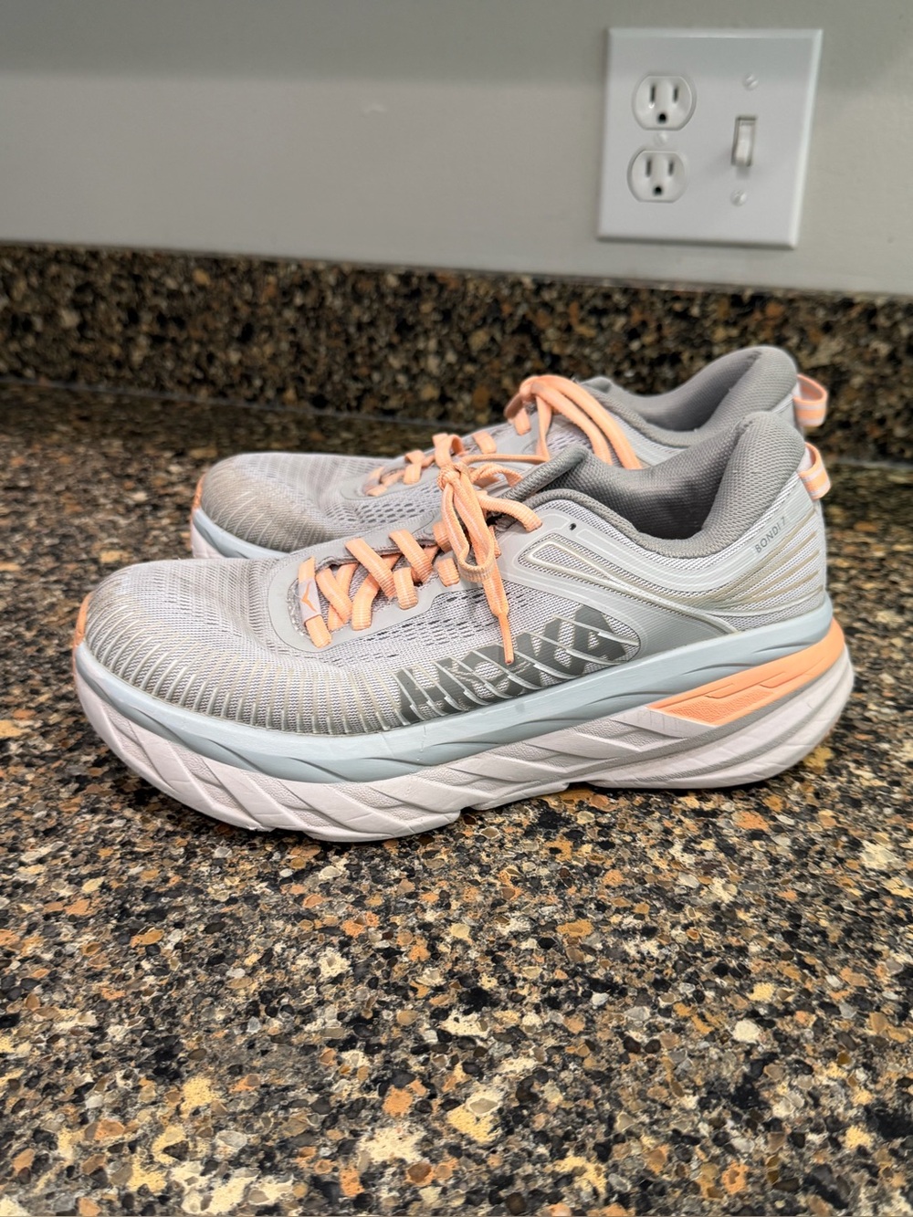 Hoka Women’s Light Gray and Peach Bondi 8Running Shoes 7 wide